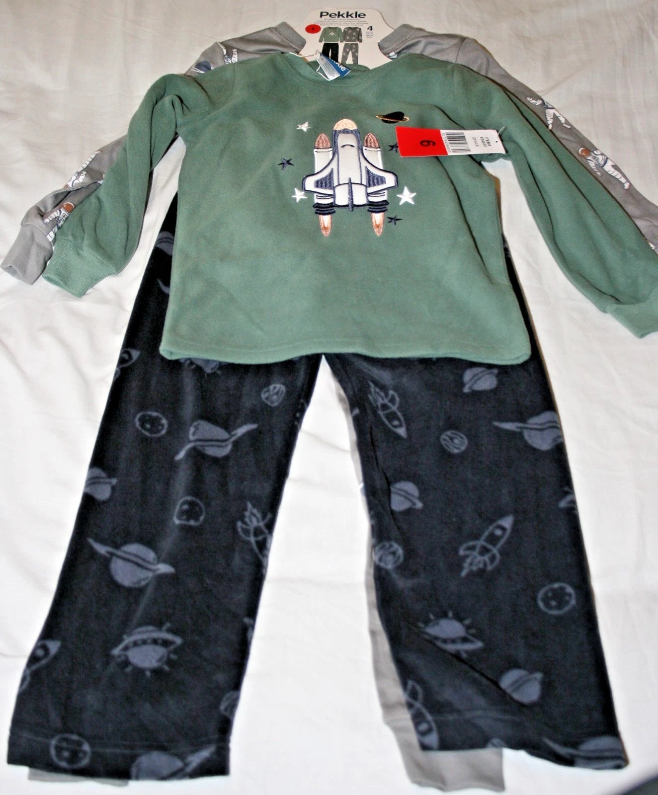 2 x sets Pekkle boys rockets / astronauts pjs / pyjamas - age 6 years - NWT