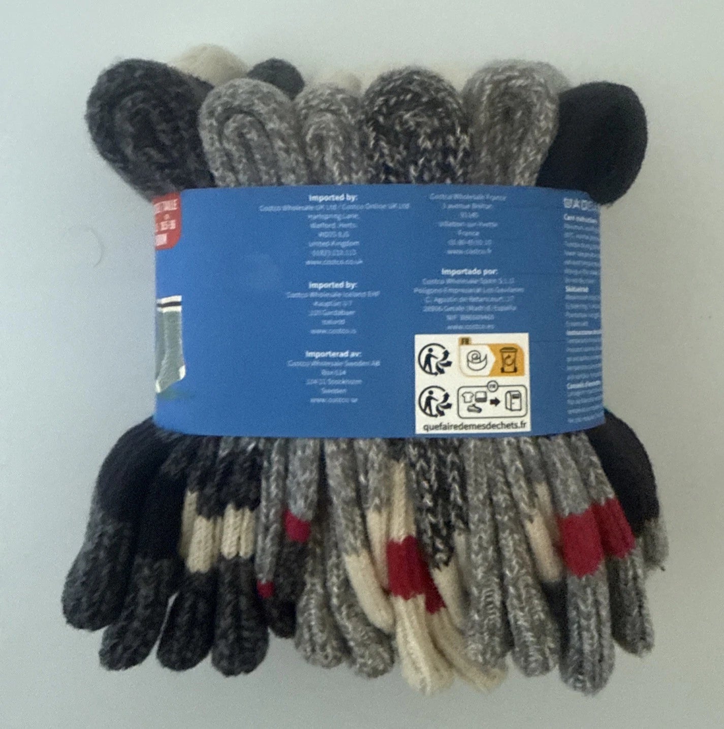 Khombu soft touch Kids Socks 12.5-3.5, Qty 6